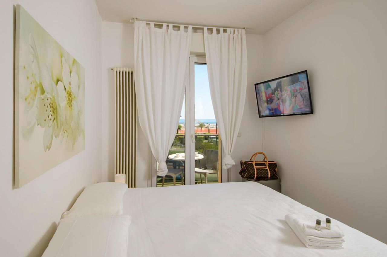 Residence Royal ริมินี ภายนอก รูปภาพ